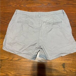 Old Navy Women's Cargo Shorts in Gray Size 10